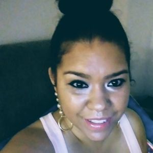 Meet your Posher, Riana